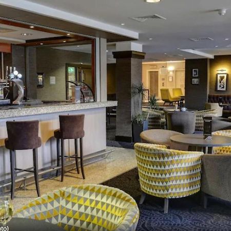 Cresta Court Hotel Altrincham Eksteriør billede