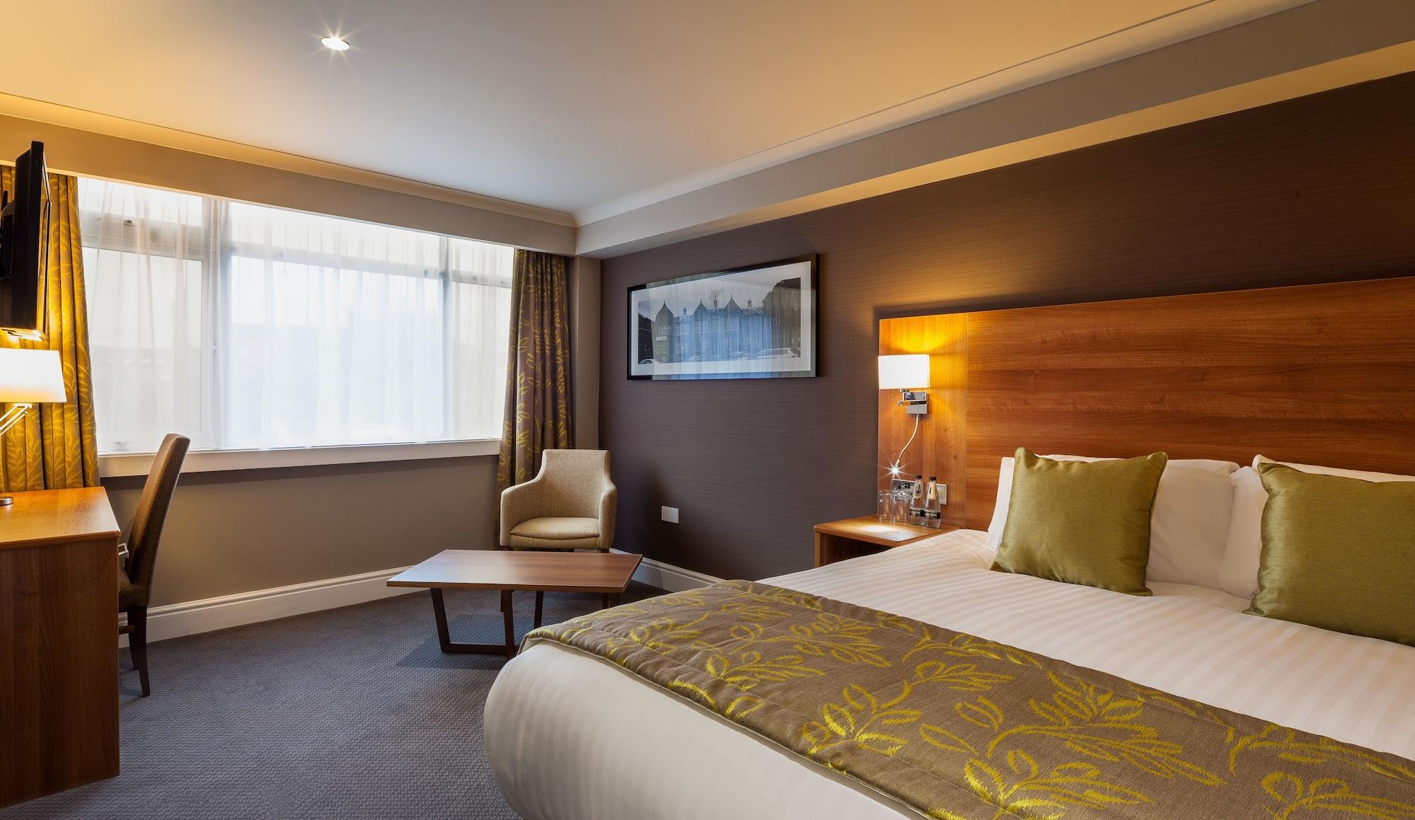 Cresta Court Hotel Altrincham Eksteriør billede