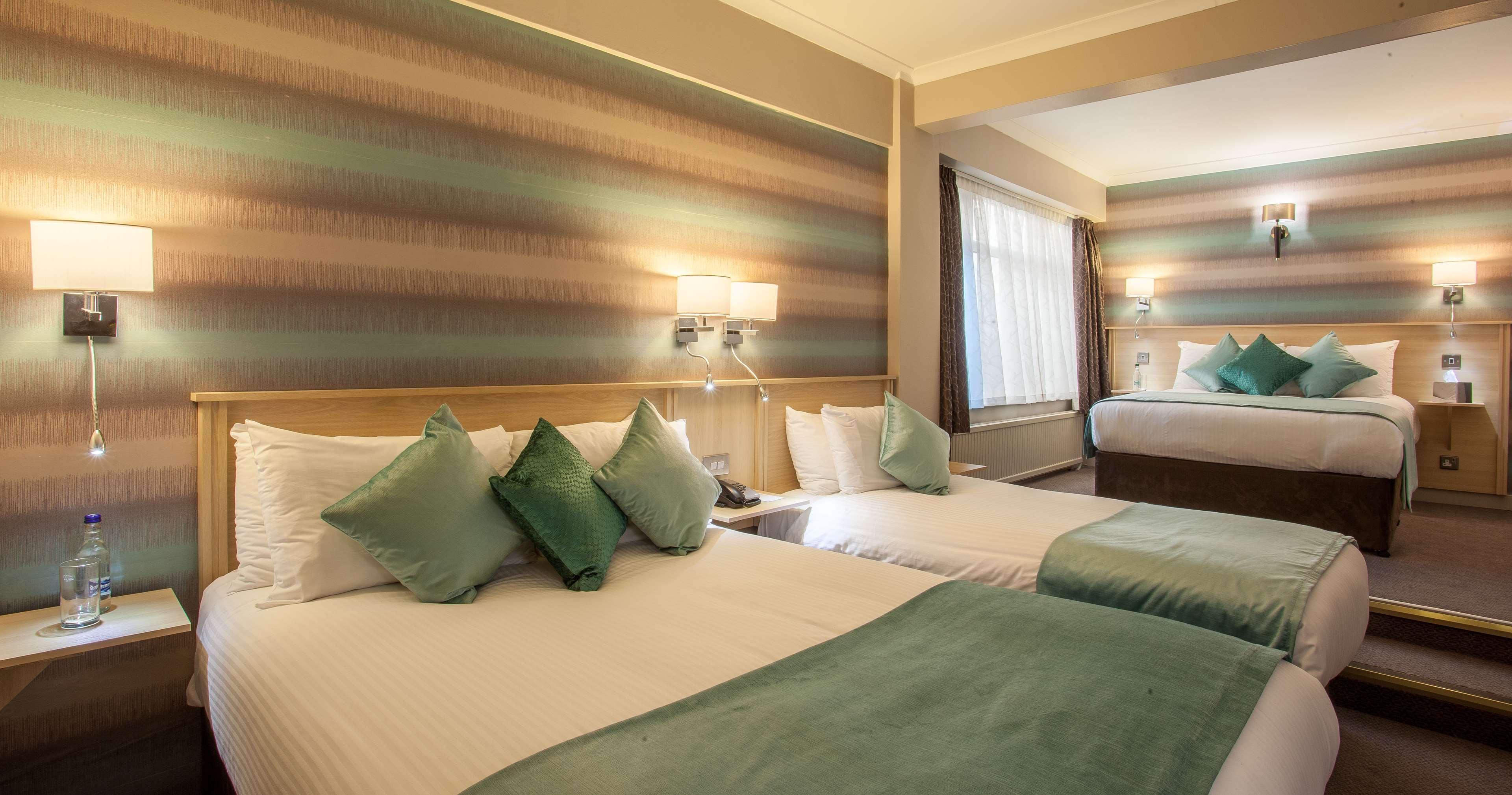 Cresta Court Hotel Altrincham Eksteriør billede