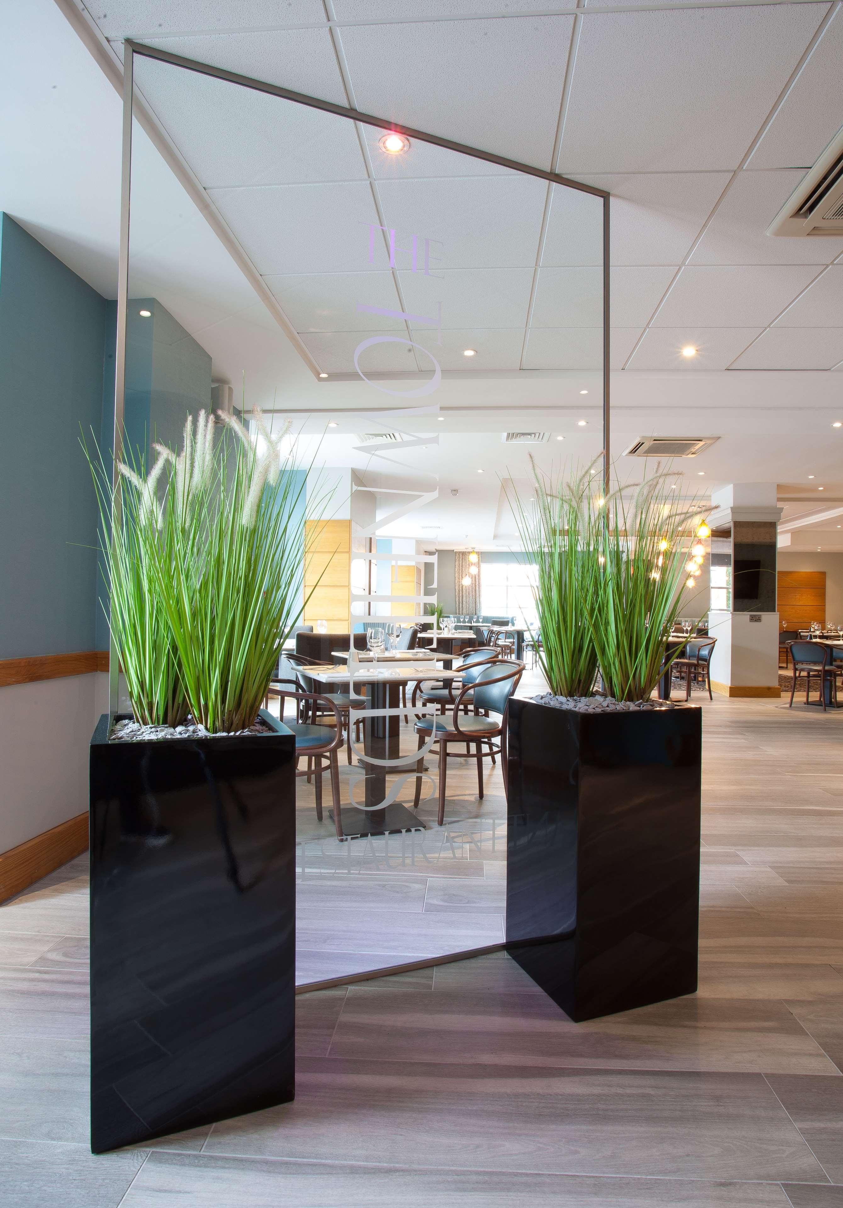 Cresta Court Hotel Altrincham Eksteriør billede