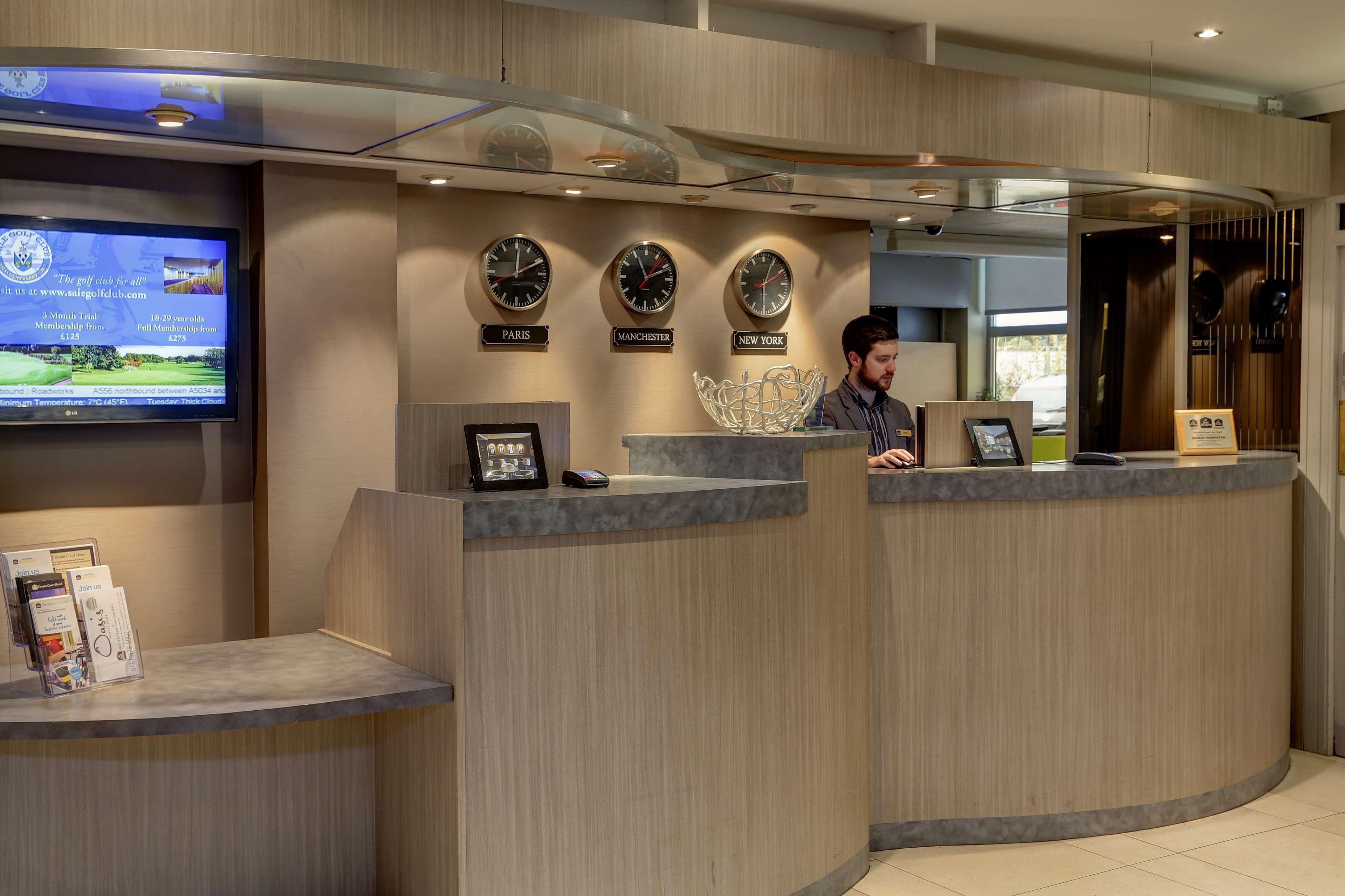 Cresta Court Hotel Altrincham Eksteriør billede