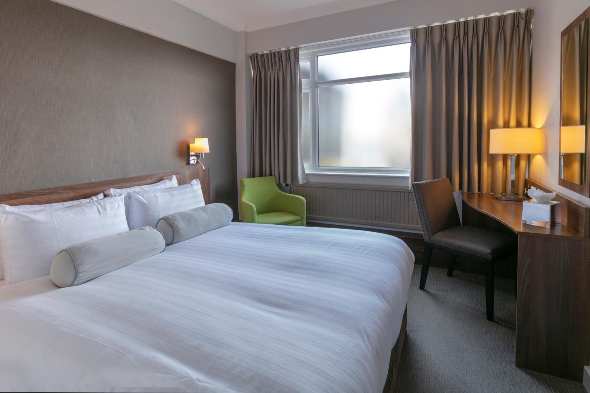 Cresta Court Hotel Altrincham Eksteriør billede
