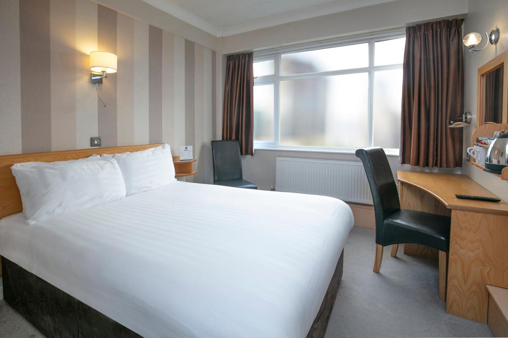 Cresta Court Hotel Altrincham Eksteriør billede