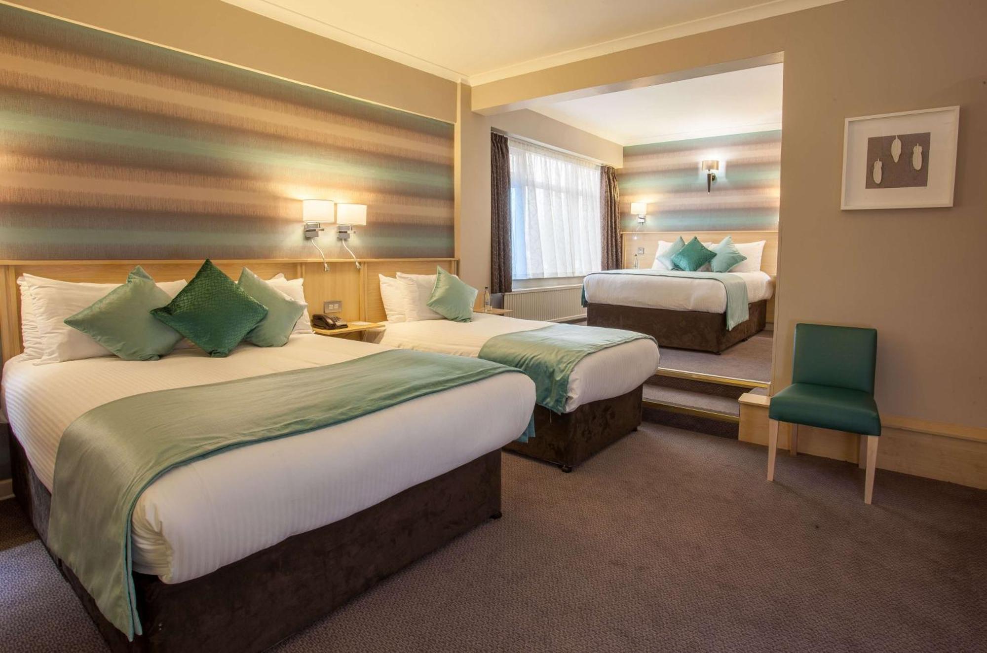 Cresta Court Hotel Altrincham Eksteriør billede