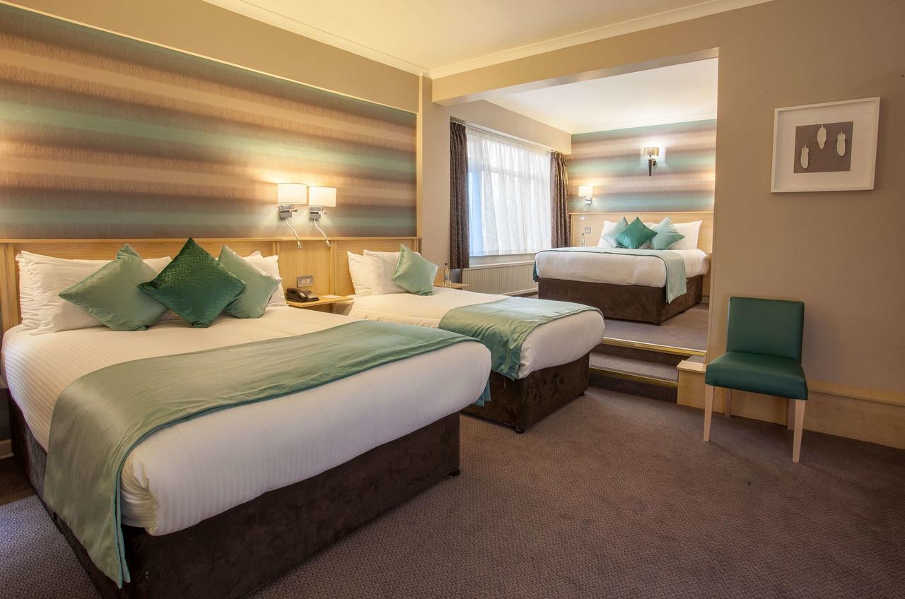 Cresta Court Hotel Altrincham Eksteriør billede